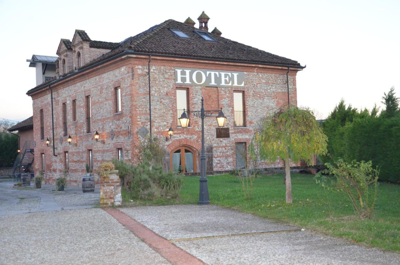 Hotel Le Botti Guarene Eksteriør billede