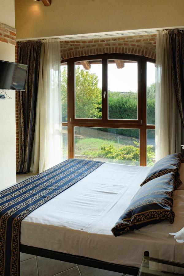Hotel Le Botti Guarene Eksteriør billede