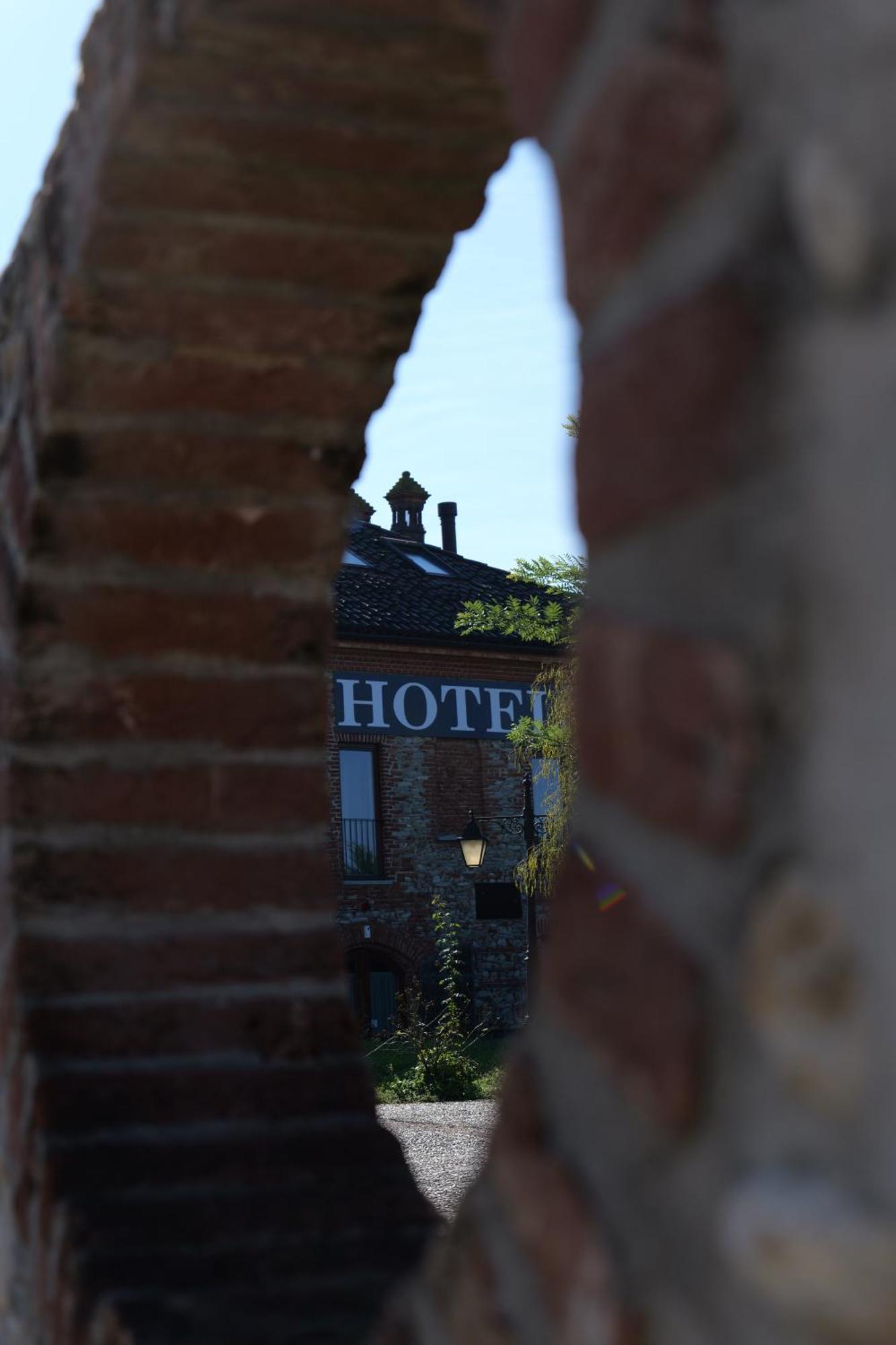 Hotel Le Botti Guarene Eksteriør billede