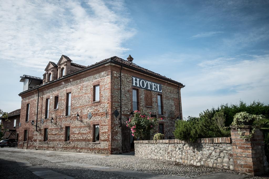 Hotel Le Botti Guarene Eksteriør billede
